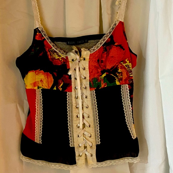 Top - Picture 1 of 1